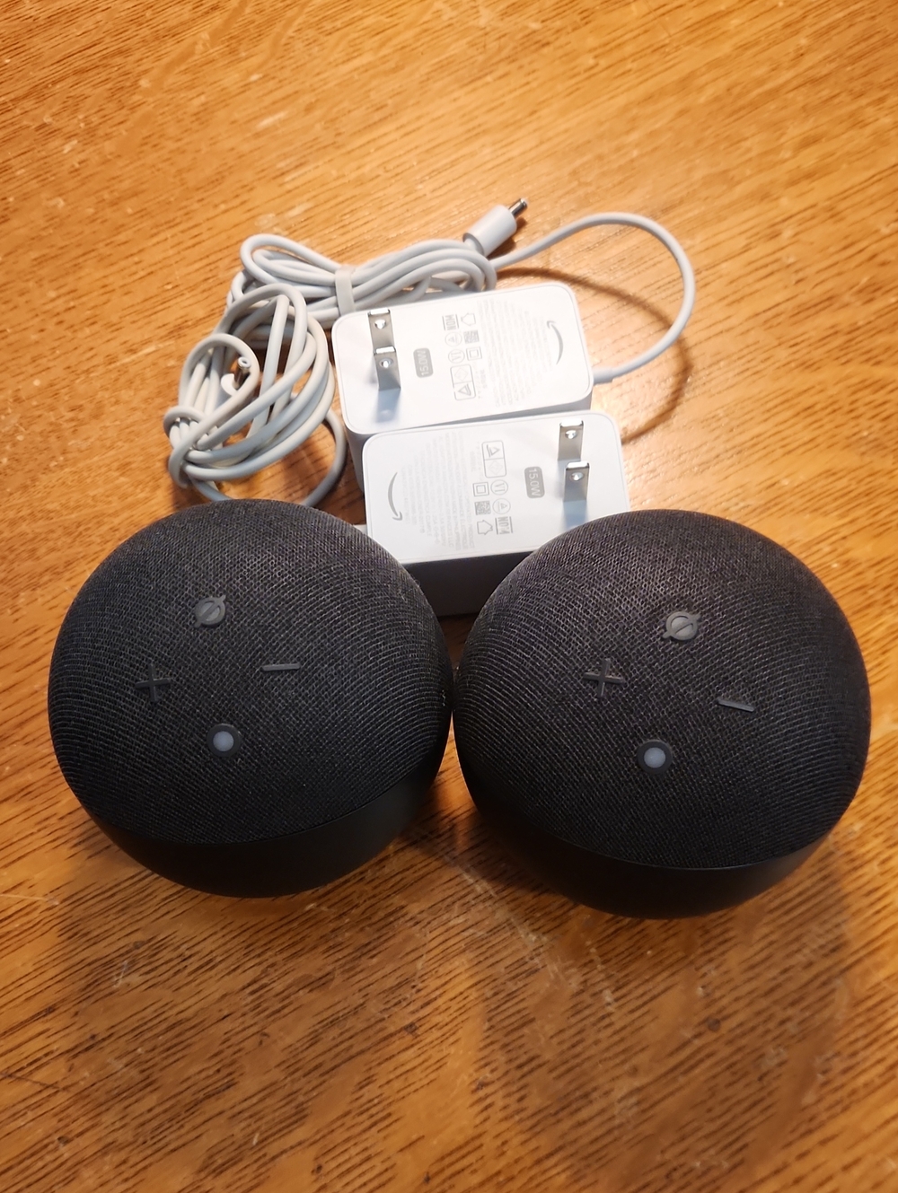 Set Of 2 Echo Dot 4 Gen Speakers W Chargers